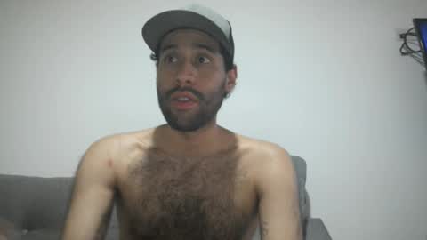 Snapshot of throwawayyourgun chatting on 02/02/25, 03:17 Luka online show from 02/02/25, 03:17