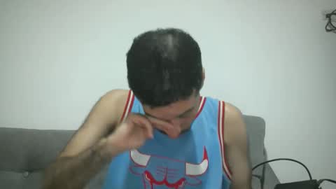 Snapshot of throwawayyourgun chatting on 02/15/25, 03:06 Luka online show from 02/15/25, 03:06