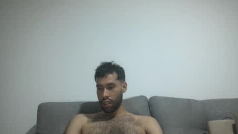 Snapshot of throwawayyourgun chatting on 03/01/25, 08:42 Luka online show from 03/01/25, 08:42