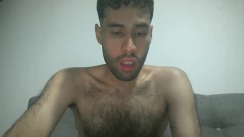 Snapshot of throwawayyourgun chatting on 03/05/25, 09:15 Luka online show from 03/05/25, 09:15