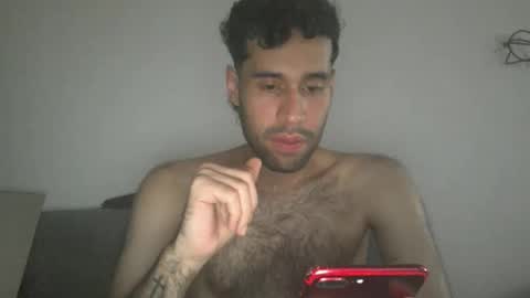 Snapshot of throwawayyourgun chatting on 11/18/25, 06:56 Luka online show from 11/18/25, 06:56