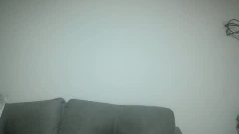 Snapshot of throwawayyourgun chatting on 11/25/25, 10:43 Luka online show from 11/25/25, 10:43