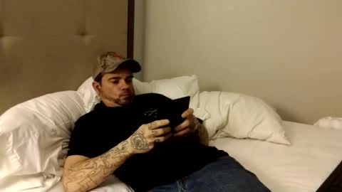 Snapshot of thundercockin chatting on 02/03/25, 02:25 Thumper online show from 02/03/25, 02:25