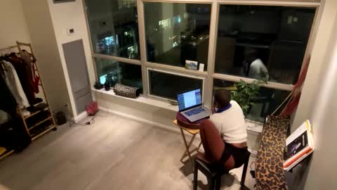 Snapshot of tia_fox chatting on 10/23/25, 11:03 tia_fox online show from 10/23/25, 11:03