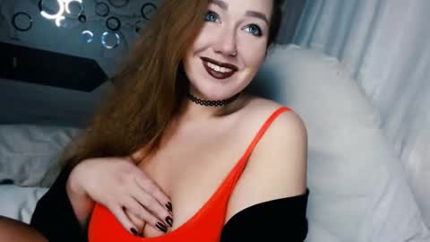 Snapshot of tia_meow chatting on 11/26/25, 01:39 tiameow online show from 11/26/25, 01:39