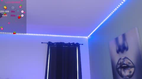 Tia Bella online show from 09/17/25, 11:06