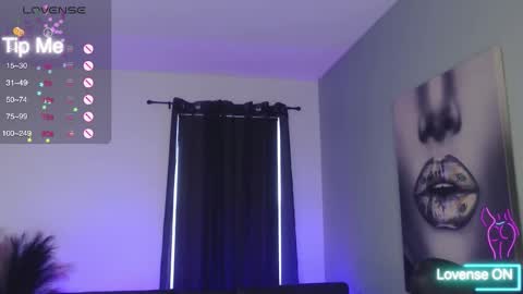 Tia Bella online show from 10/12/25, 10:20