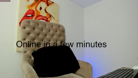 Snapshot of tiago_hannah chatting on 10/10/25, 02:38 carolina online show from 10/10/25, 02:38