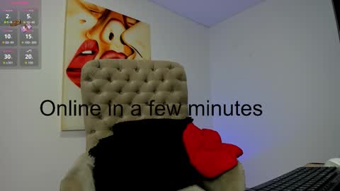 Snapshot of tiago_hannah chatting on 11/02/25, 09:11 carolina online show from 11/02/25, 09:11