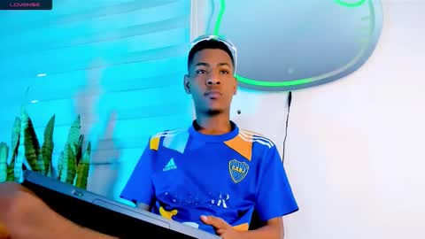 Snapshot of tiago_xxx_ chatting on 11/06/25, 10:21 tiago_xxx_ online show from 11/06/25, 10:21