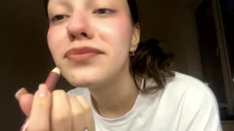 Snapshot of tialenyard chatting on 10/20/25, 01:22 Call me Allie online show from 10/20/25, 01:22