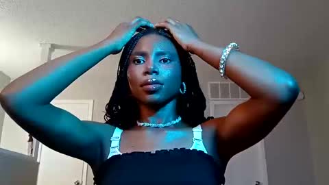 Tia online show from 09/11/25, 01:06