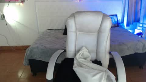 Snapshot of tiana_27 chatting on 06/11/26, 03:21 Tiana online show from 06/11/26, 03:21