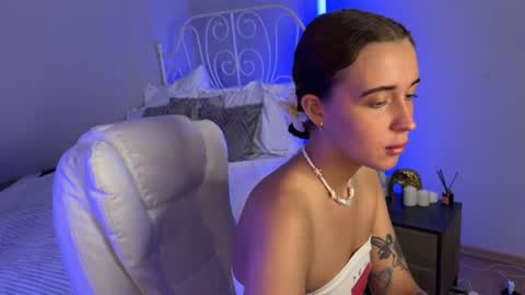 Snapshot of tiana_belle_ chatting on 06/14/26, 01:36 Tiana online show from 06/14/26, 01:36