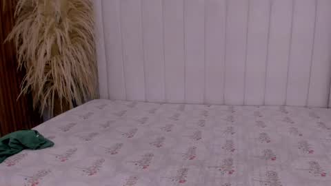 Snapshot of tiana_glowxxx chatting on 09/23/25, 12:08 Tiana online show from 09/23/25, 12:08