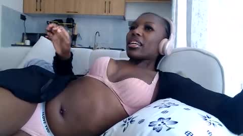 Snapshot of tiana_kay chatting on 05/24/26, 12:54 tiana_kay online show from 05/24/26, 12:54