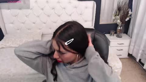 Snapshot of tiana_scot chatting on 09/20/25, 11:33 LIA online show from 09/20/25, 11:33