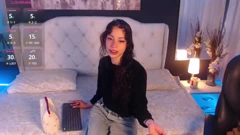 Snapshot of tiana_scot chatting on 11/11/25, 12:05 LIA online show from 11/11/25, 12:05