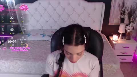 Snapshot of tiana_scot chatting on 11/21/25, 02:27 LIA online show from 11/21/25, 02:27