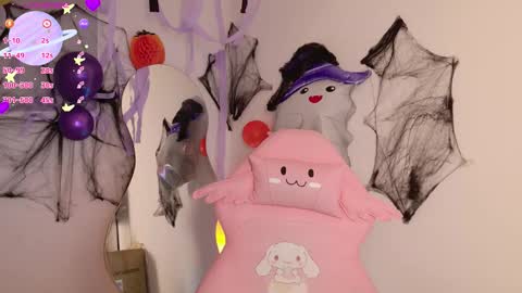 Tiana Le online show from 10/17/25, 04:37