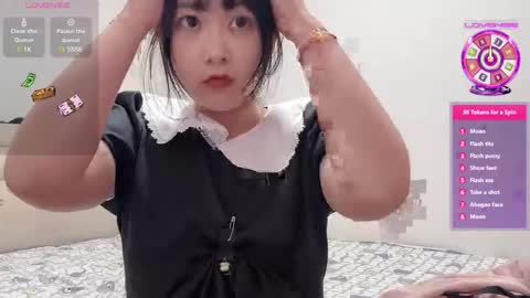 tiantian_26 online show from 10/28/25, 10:52