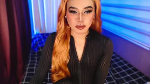 Snapshot of tiara_perezx chatting on 11/12/25, 06:30 Sam online show from 11/12/25, 06:30