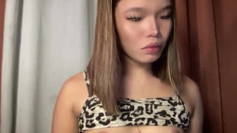 Snapshot of tiaragodhere chatting on 03/09/26, 01:15 Ms. Tiara online show from 03/09/26, 01:15