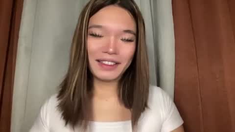 Snapshot of tiaragodhere chatting on 04/11/26, 11:42 Ms. Tiara online show from 04/11/26, 11:42