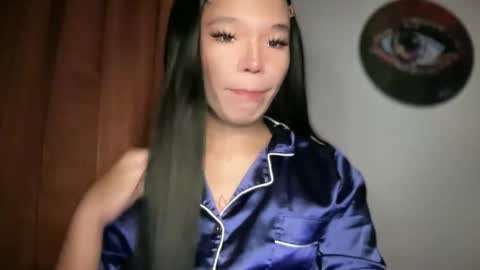 Snapshot of tiaragodhere chatting on 05/03/26, 12:49 Ms. Tiara online show from 05/03/26, 12:49