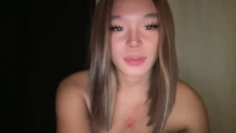 Snapshot of tiaragodhere chatting on 05/04/26, 12:23 Ms. Tiara online show from 05/04/26, 12:23
