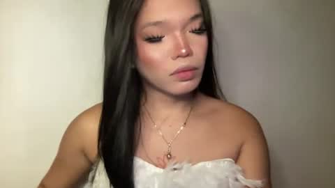 Snapshot of tiaragodhere chatting on 07/29/26, 12:42 Ms. Tiara online show from 07/29/26, 12:42