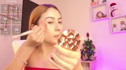 Snapshot of tiarha_ chatting on 12/04/25, 04:44 Tiarha online show from 12/04/25, 04:44