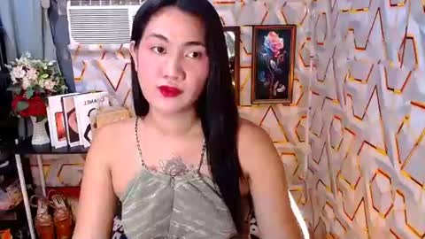 tiarrafoxs online show from 02/05/26, 12:10