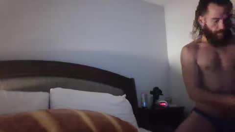 Snapshot of tiberiusblu chatting on 10/27/25, 03:43 tiberiusblu online show from 10/27/25, 03:43