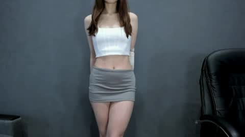 tibetian_fox_matilda online show from 05/22/26, 12:00
