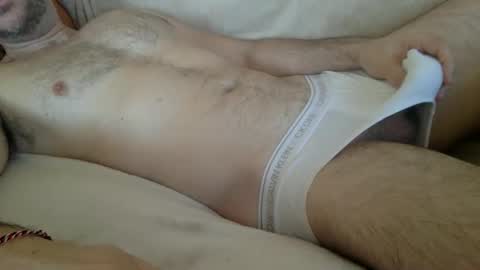 Snapshot of tiburonbeach39 chatting on 11/18/25, 11:03 Tiburonbeach online show from 11/18/25, 11:03