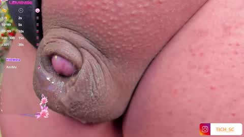 Snapshot of tich___ chatting on 11/25/25, 11:10 tich___ online show from 11/25/25, 11:10