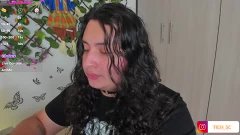 Snapshot of tich___ chatting on 05/19/26, 12:49 tich___ online show from 05/19/26, 12:49