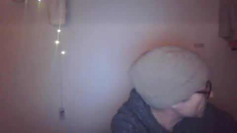 Snapshot of tiddles12345 chatting on 12/17/25, 12:16 tiddles12345 online show from 12/17/25, 12:16