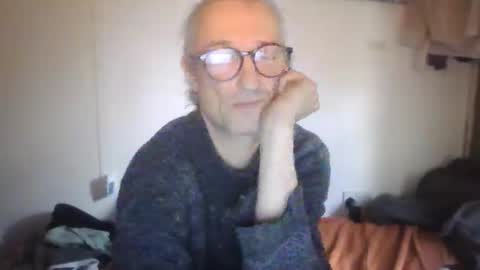 tiddles12345 online show from 05/12/26, 03:09