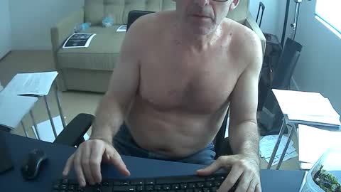 Snapshot of tied__up chatting on 01/23/25, 10:44 JustMe online show from 01/23/25, 10:44