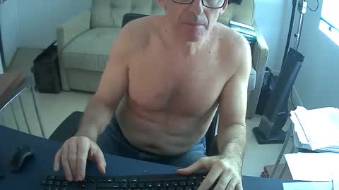 Snapshot of tied__up chatting on 01/28/25, 08:36 JustMe online show from 01/28/25, 08:36