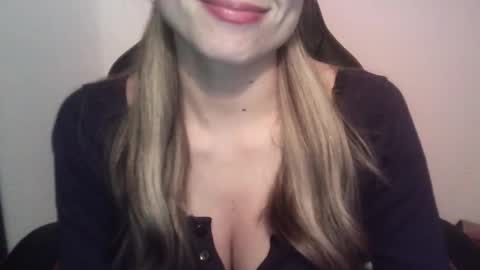 Tifanny online show from 03/04/25, 11:22