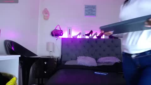 Tifanny Nails  online show from 02/24/25, 12:48