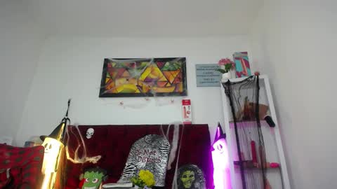 Snapshot of tifanny_nails chatting on 10/30/25, 01:01 Tifanny Nails  online show from 10/30/25, 01:01