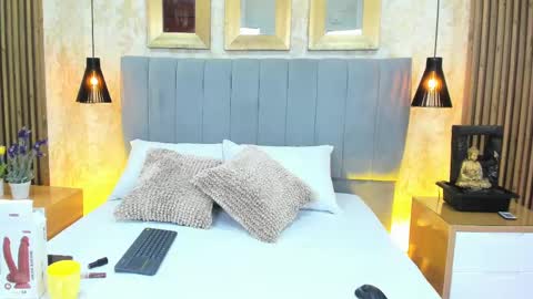 Dana Montoya online show from 09/15/25, 08:09