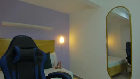 Snapshot of tiffanny_doll_ chatting on 04/23/26, 01:24 T I F F A N N Y online show from 04/23/26, 01:24