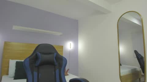 Snapshot of tiffanny_doll_ chatting on 04/27/26, 12:36 T I F F A N N Y online show from 04/27/26, 12:36