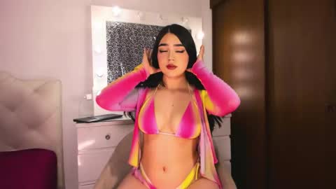 Snapshot of tiffanny_quinn chatting on 11/12/25, 03:18 Tiff online show from 11/12/25, 03:18