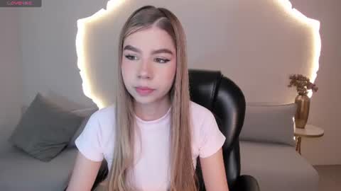 Tiffanny Sins online show from 07/16/26, 03:12